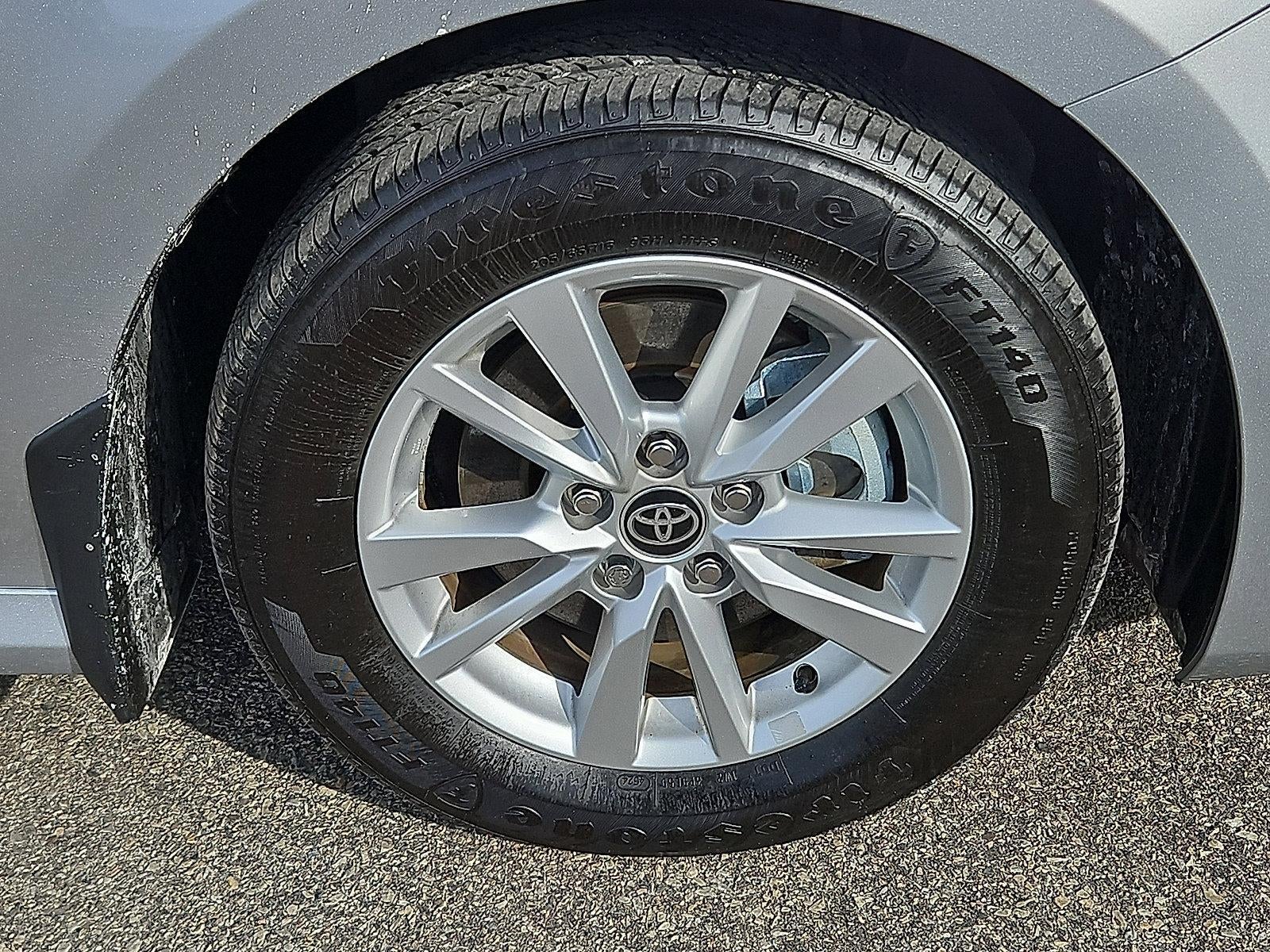 2025 Toyota Camry LE AWD (Natl)