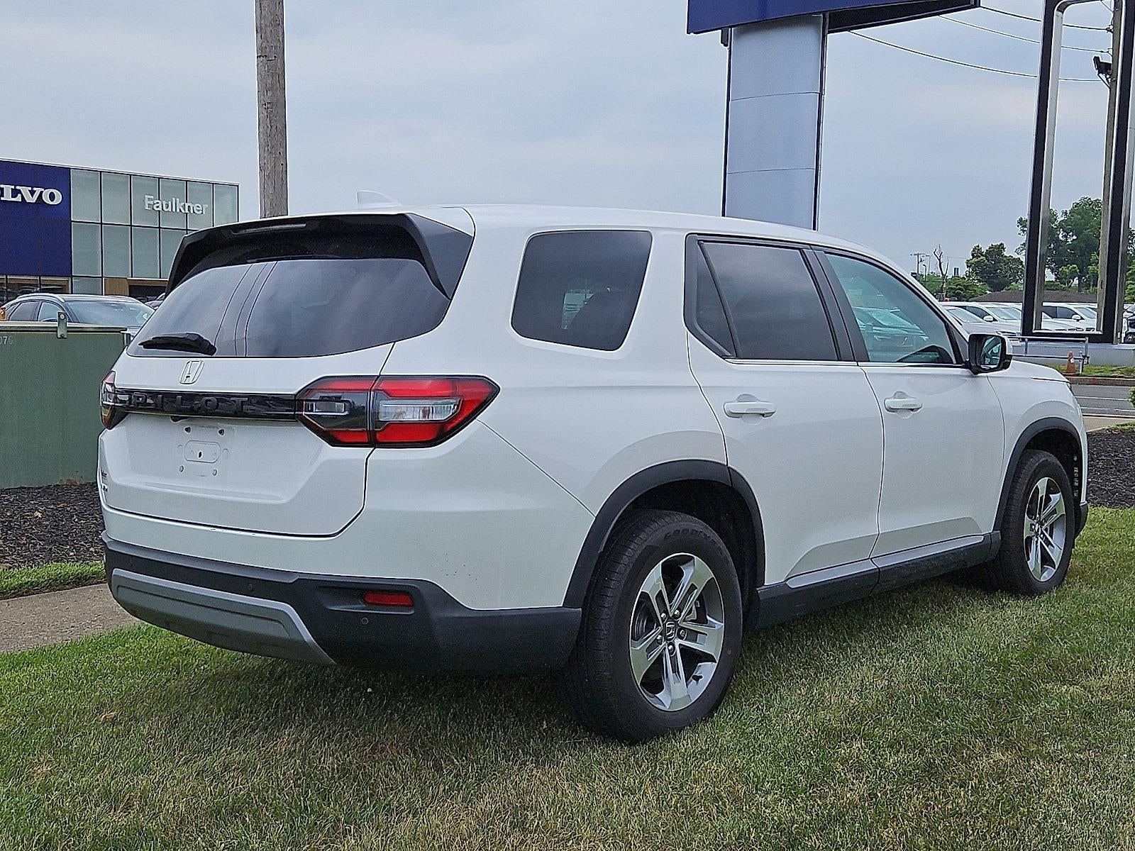 2024 Honda Pilot EX-L 8 Passenger AWD