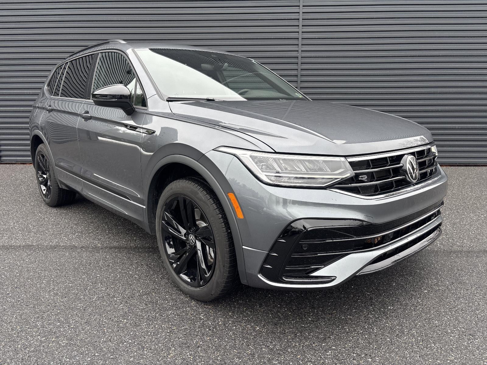 2024 Volkswagen Tiguan 2.0T SE R-Line Black 4MOTION