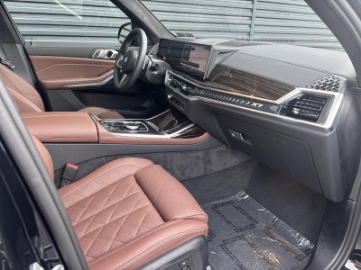 2026 BMW X7 xDrive40i Sports Activity Vehicle