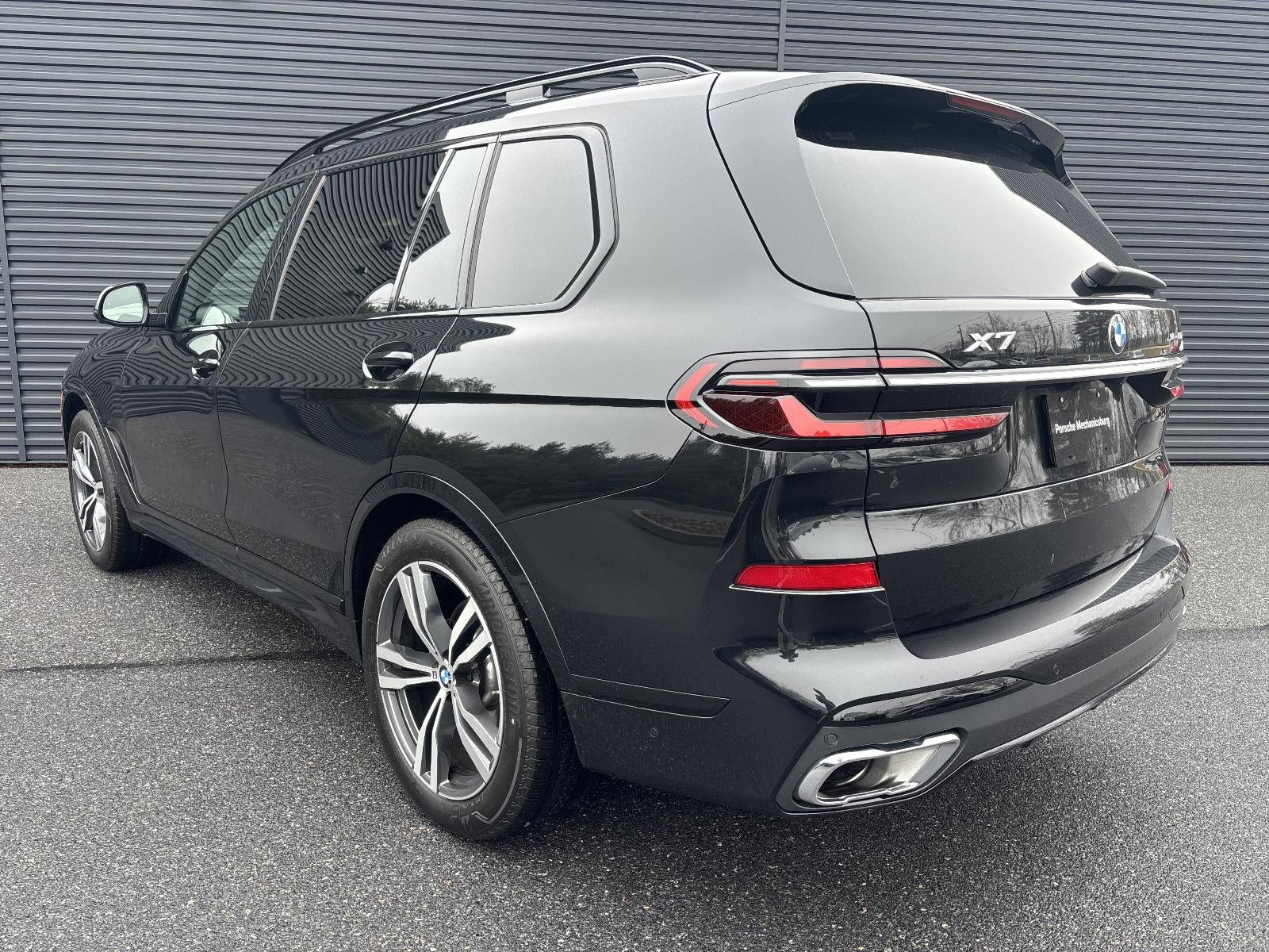 2026 BMW X7 xDrive40i Sports Activity Vehicle