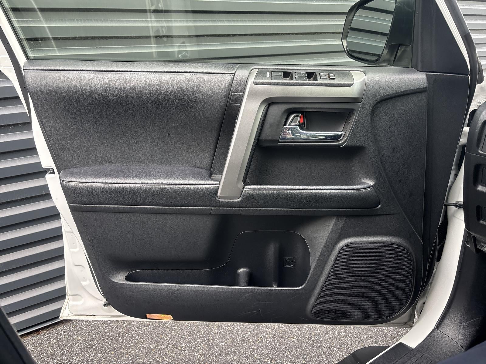 2020 Toyota 4Runner SR5 4WD (GS)