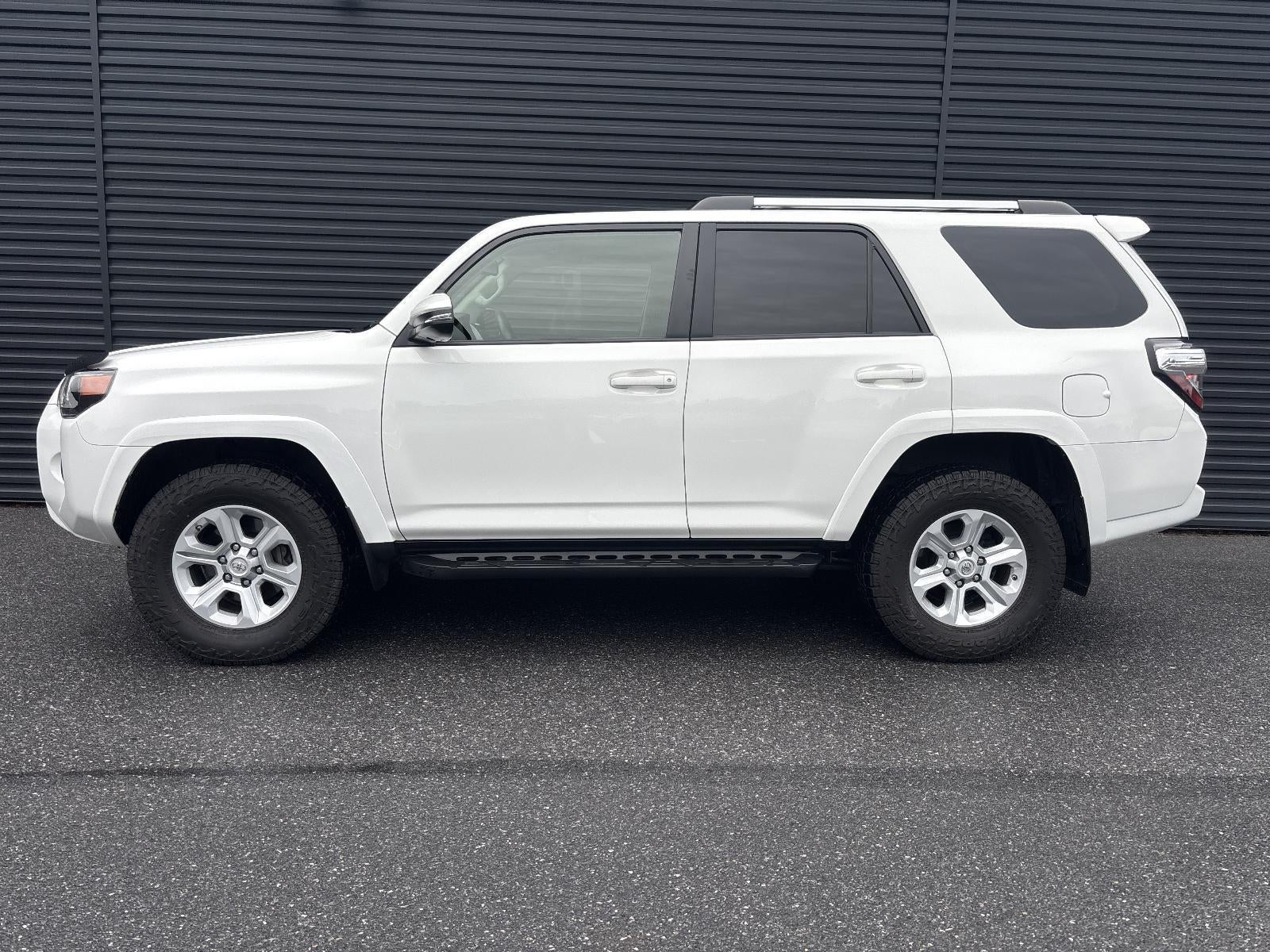 2020 Toyota 4Runner SR5 4WD (GS)