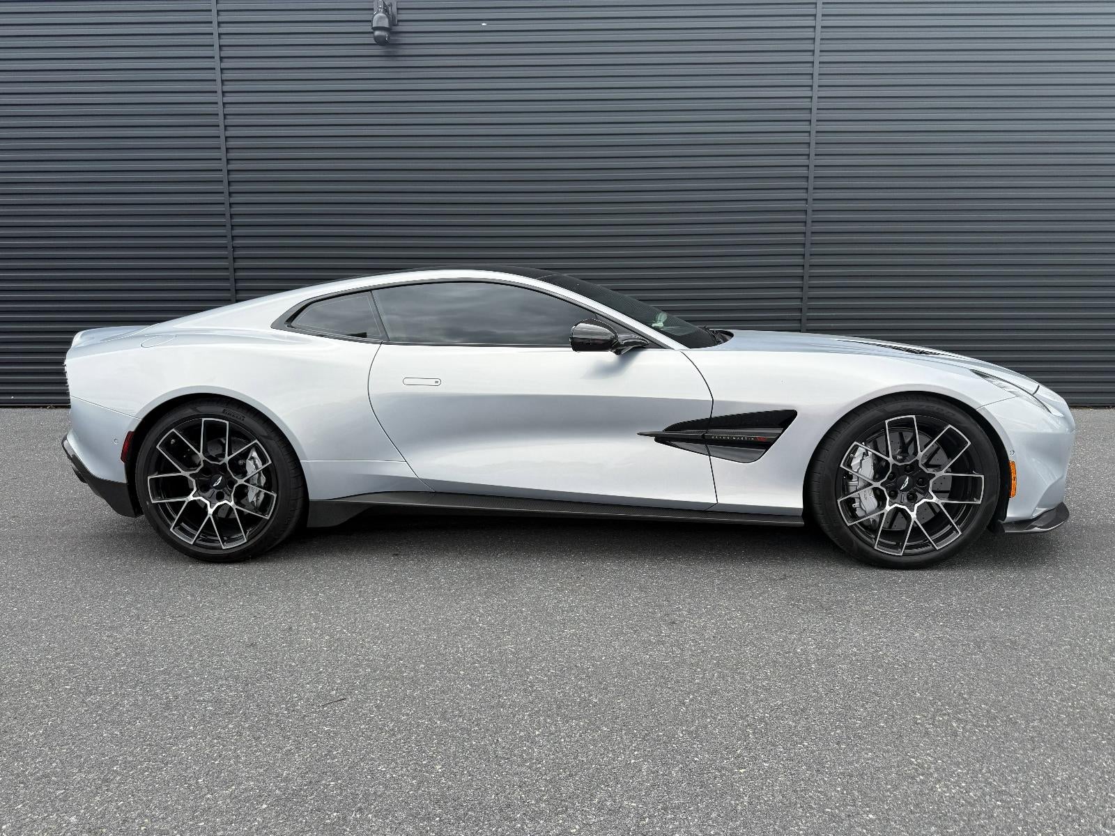 2025 Aston Martin Vanquish Coupe