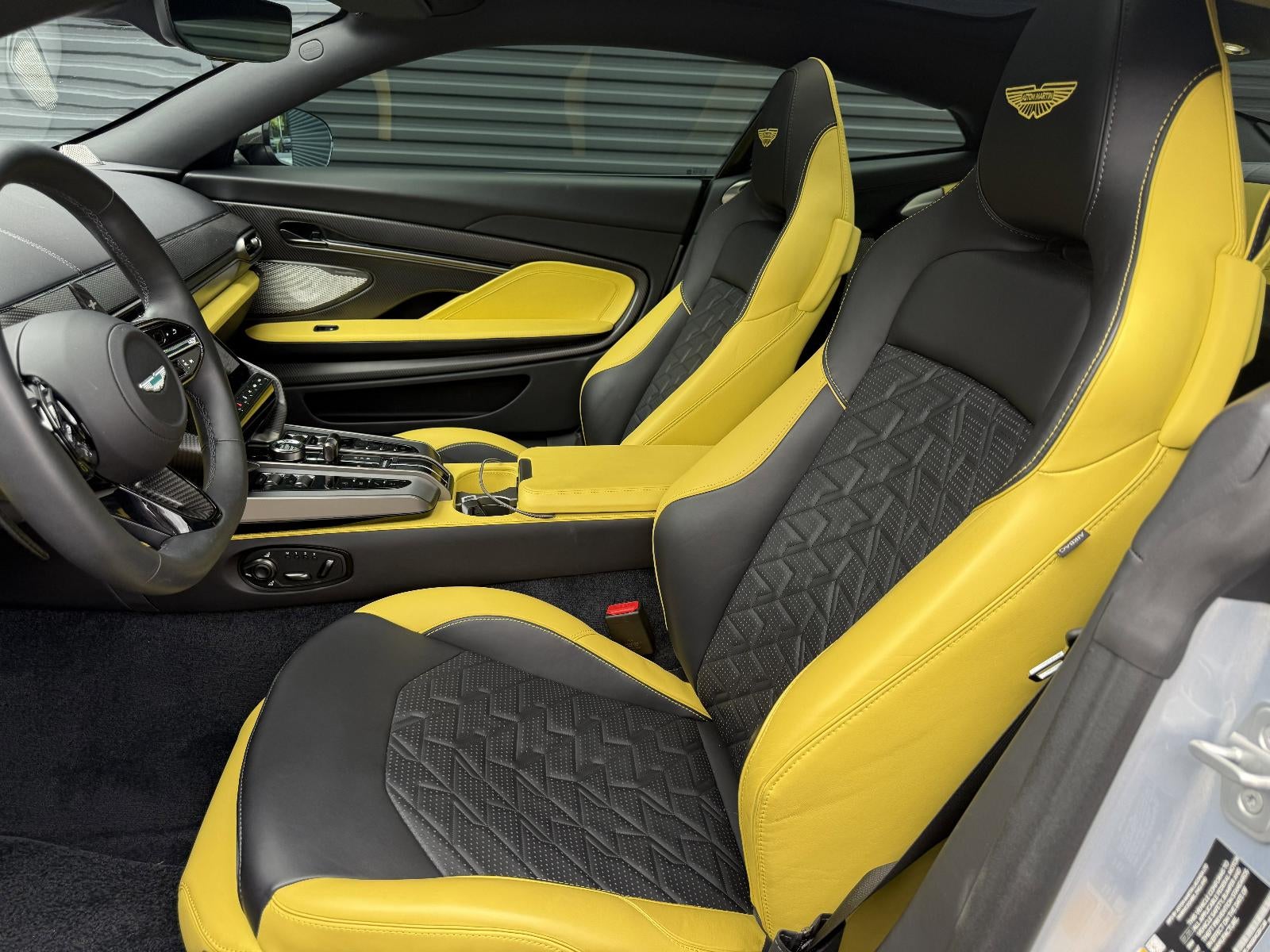 2025 Aston Martin Vanquish Coupe