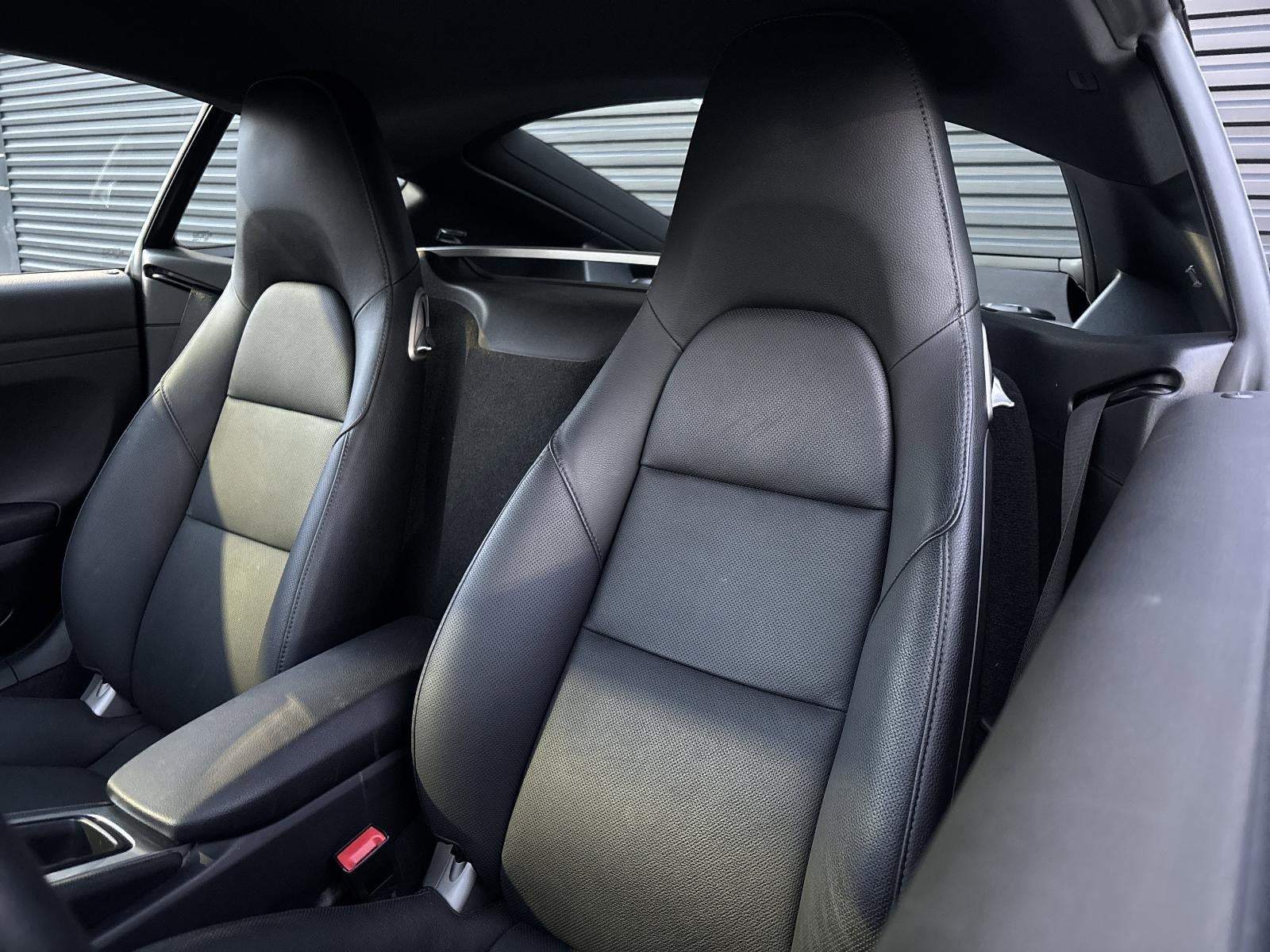 2022 Porsche 718 Cayman T Coupe