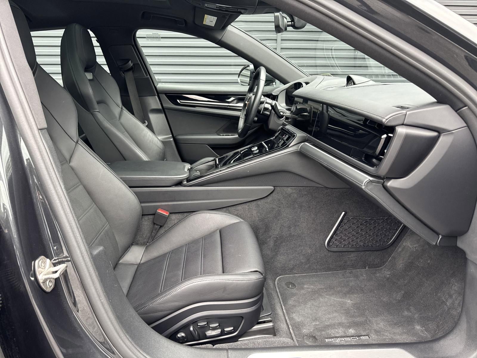 2024 Porsche Panamera RWD