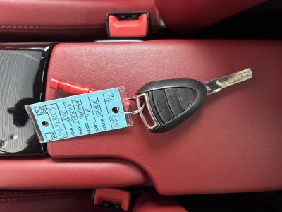 2012 Porsche Cayman 2dr Cpe R