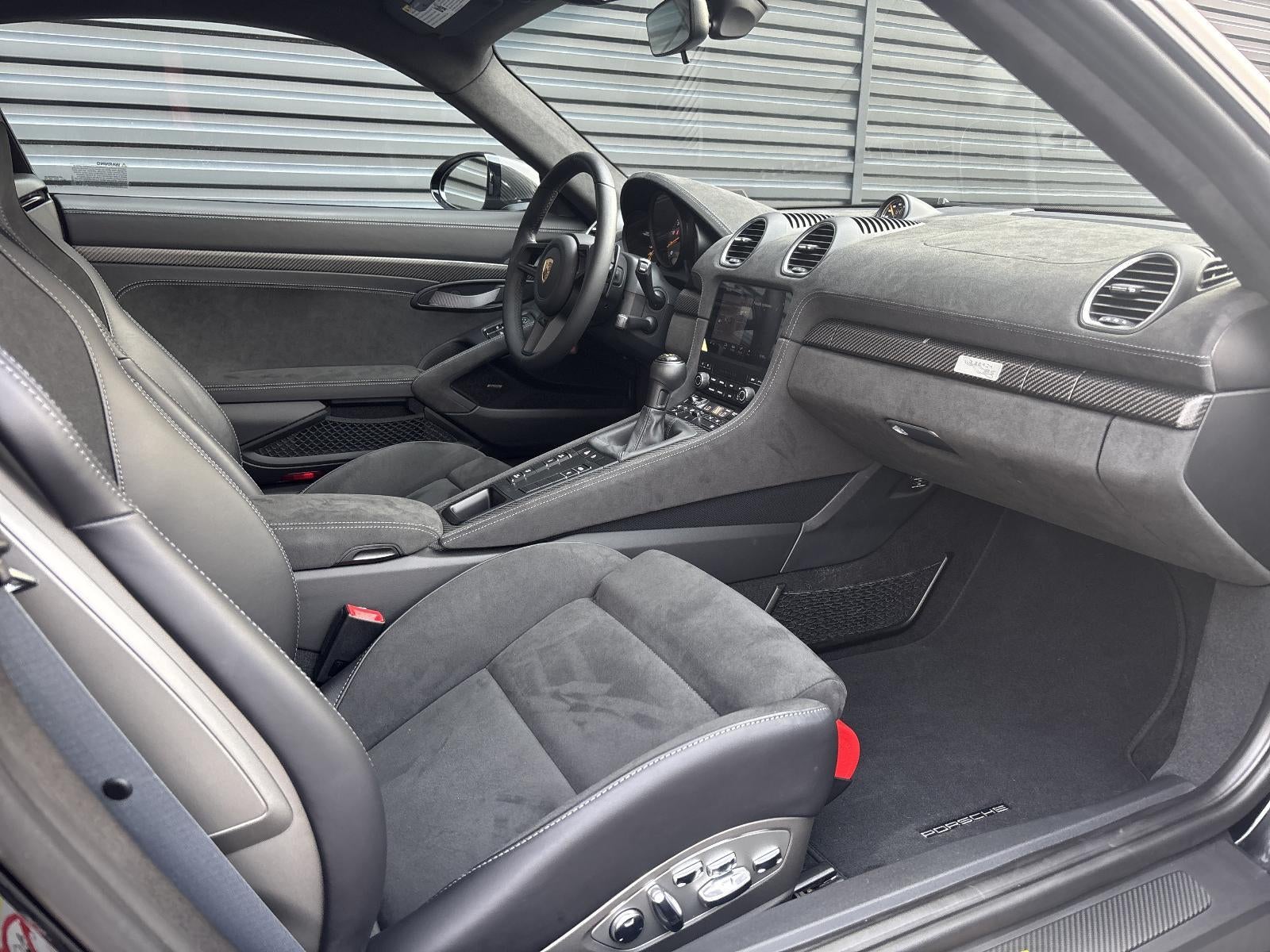 2024 Porsche 718 Cayman GT4 RS Coupe