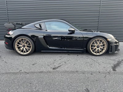 2024 Porsche 718 Cayman GT4 RS Coupe