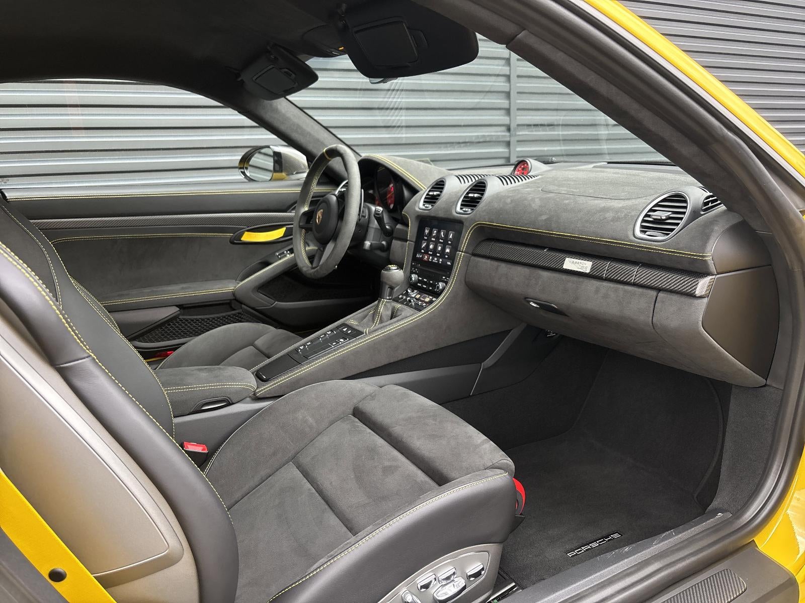 2023 Porsche 718 Cayman GT4 RS Coupe