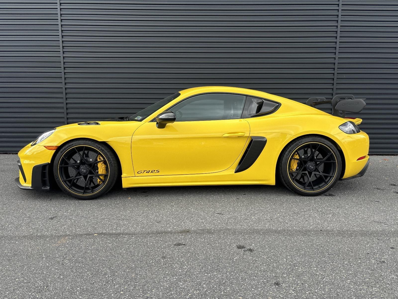2023 Porsche 718 Cayman GT4 RS Coupe