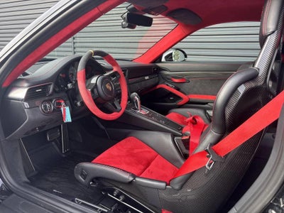 2018 Porsche 911 GT2 RS Coupe