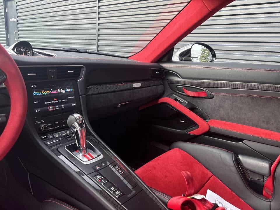 2018 Porsche 911 GT2 RS Coupe