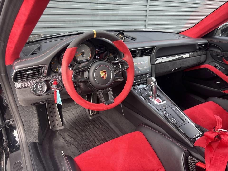 2018 Porsche 911 GT2 RS Coupe