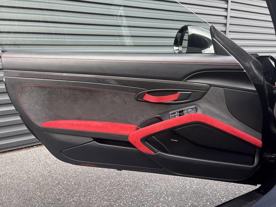 2018 Porsche 911 GT2 RS Coupe