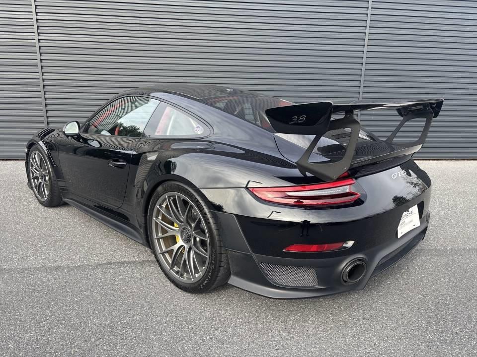 2018 Porsche 911 GT2 RS Coupe