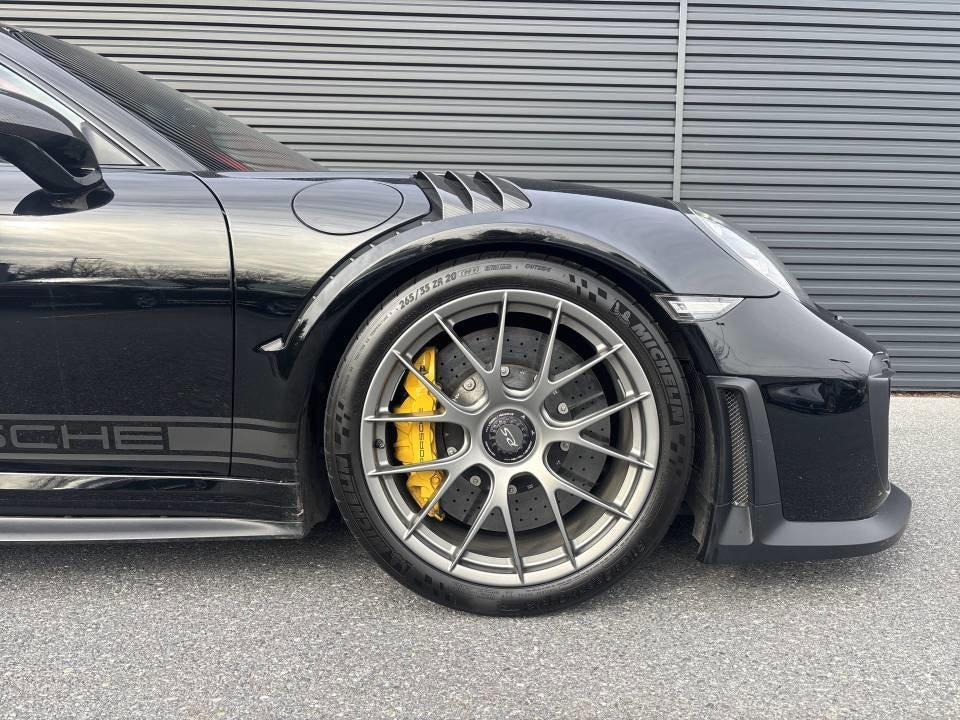2018 Porsche 911 GT2 RS Coupe