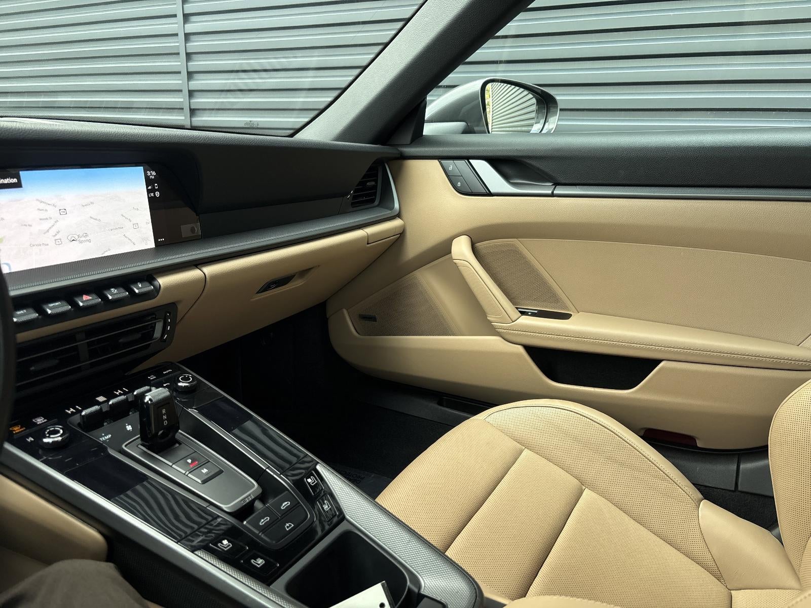 2022 Porsche 911 Carrera Cabriolet