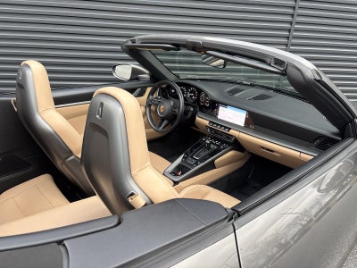 2022 Porsche 911 Carrera Cabriolet