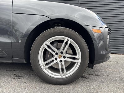 2025 Porsche Macan AWD