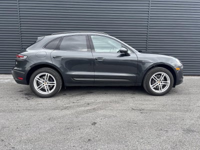 2025 Porsche Macan AWD