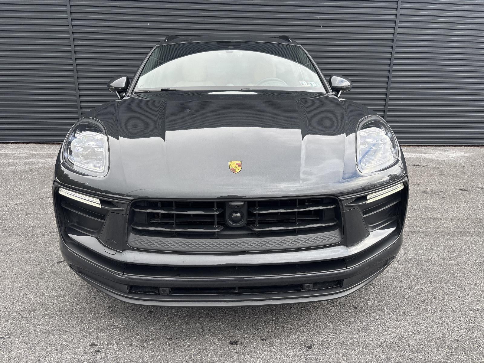 2025 Porsche Macan AWD