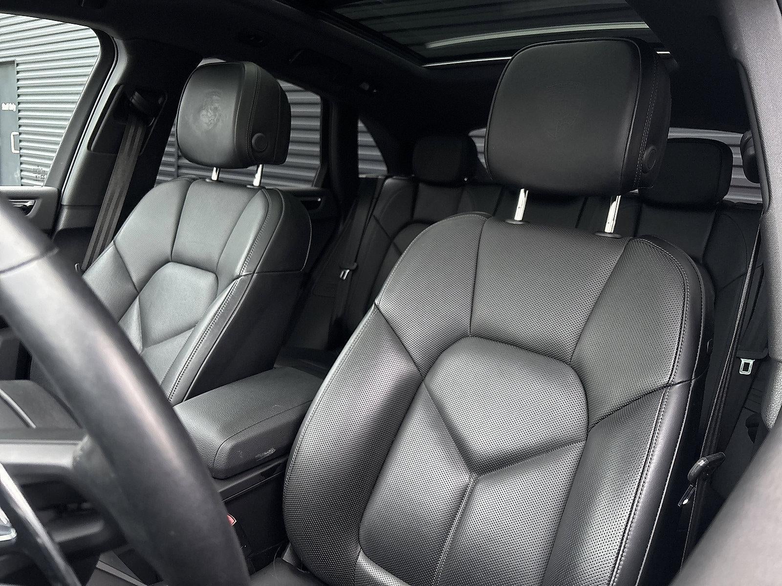 2024 Porsche Macan AWD