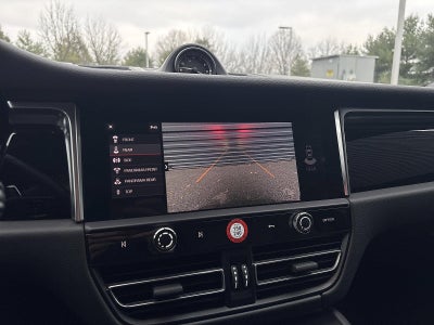 2024 Porsche Macan AWD