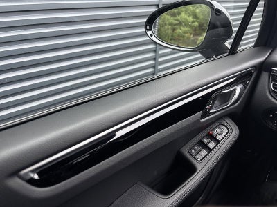 2024 Porsche Macan AWD