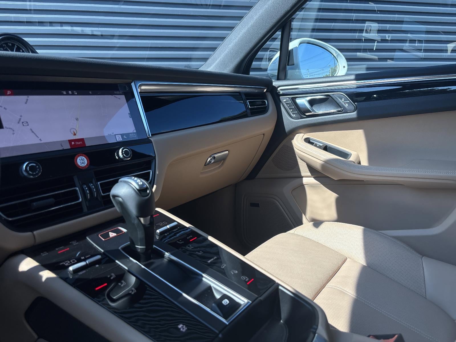 2025 Porsche Macan T AWD