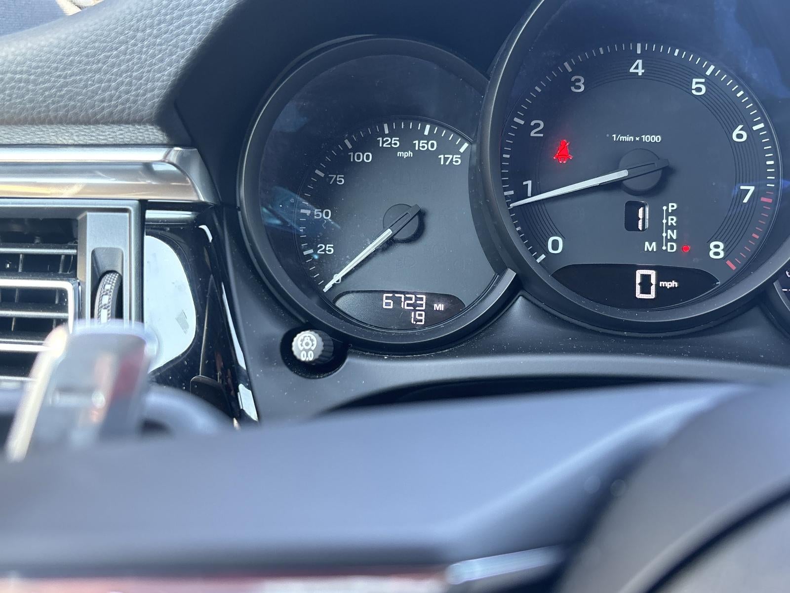 2025 Porsche Macan T AWD