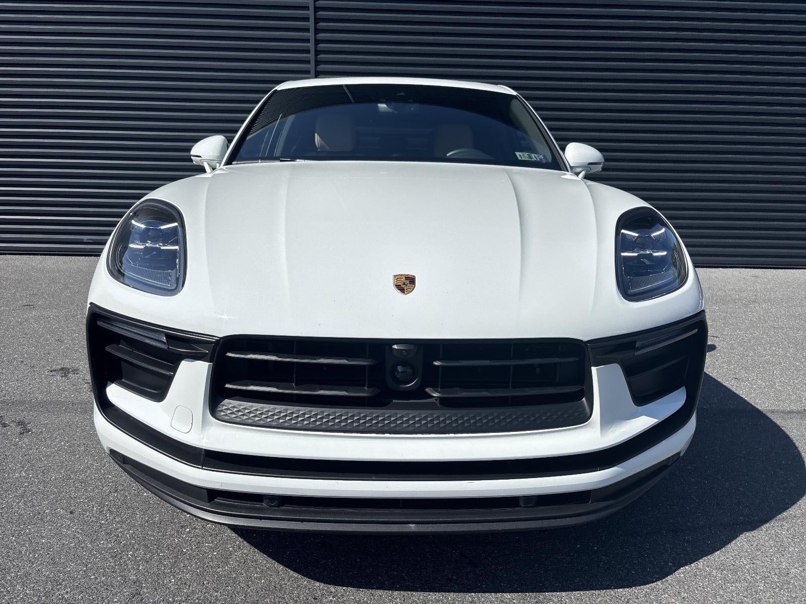 2025 Porsche Macan T AWD