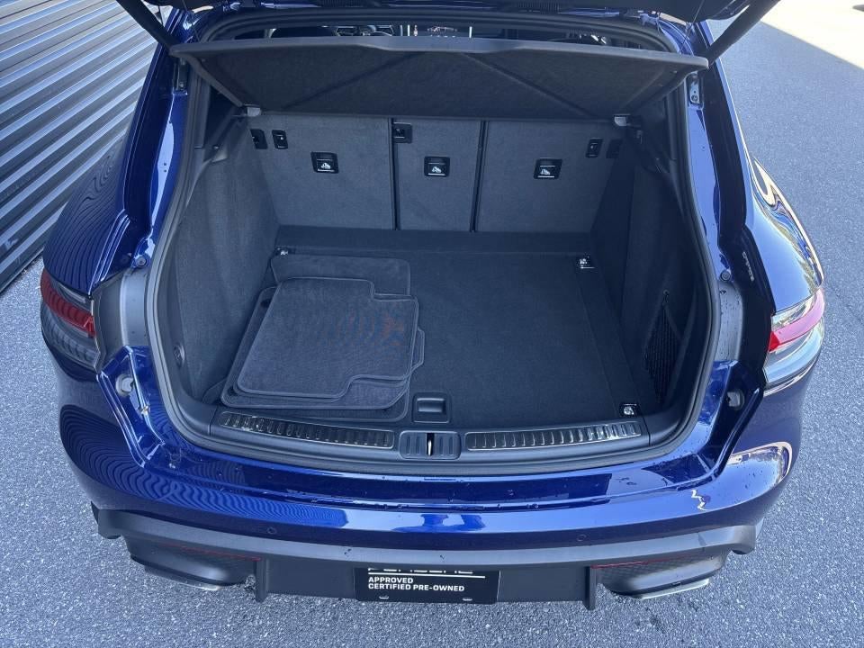 2026 Porsche Macan T AWD