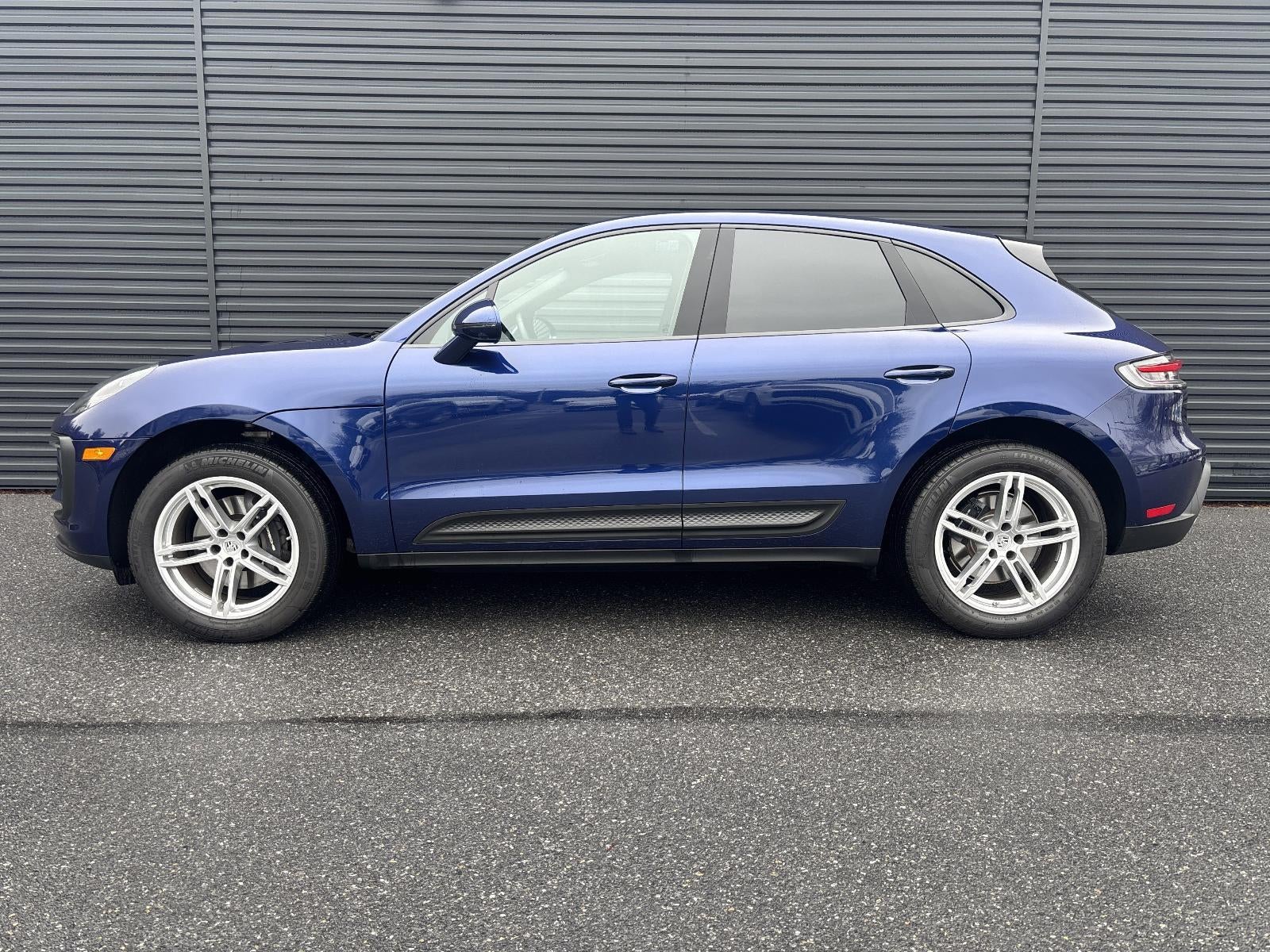 2025 Porsche Macan AWD