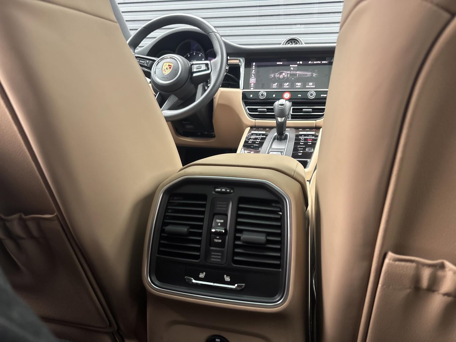 2025 Porsche Macan AWD