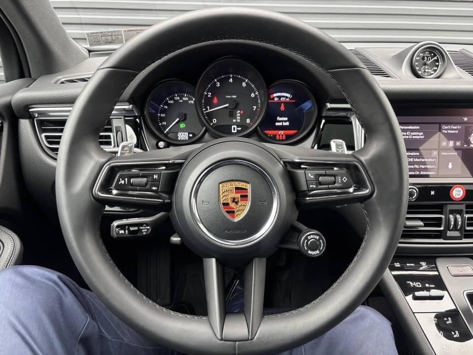 2026 Porsche Macan AWD