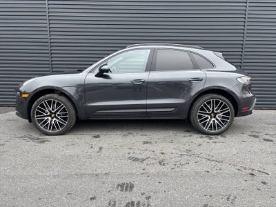 2026 Porsche Macan AWD