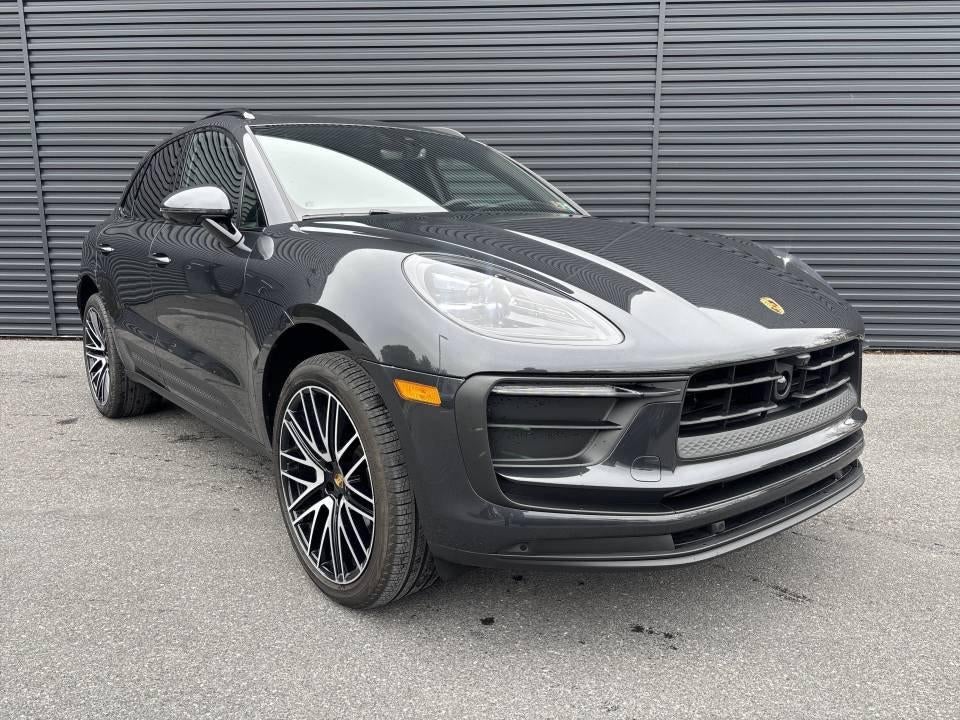 2026 Porsche Macan AWD