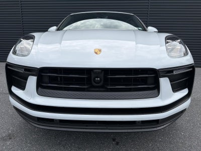 2026 Porsche Macan AWD