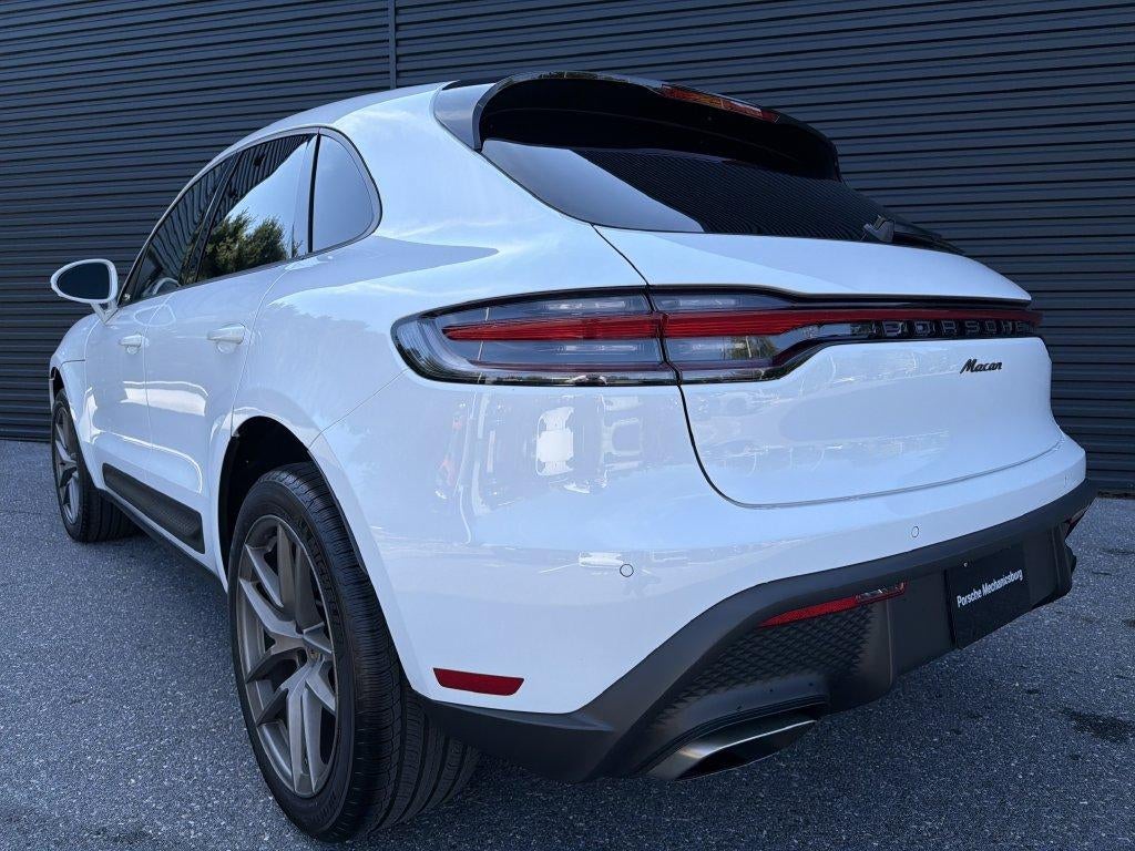 2026 Porsche Macan AWD