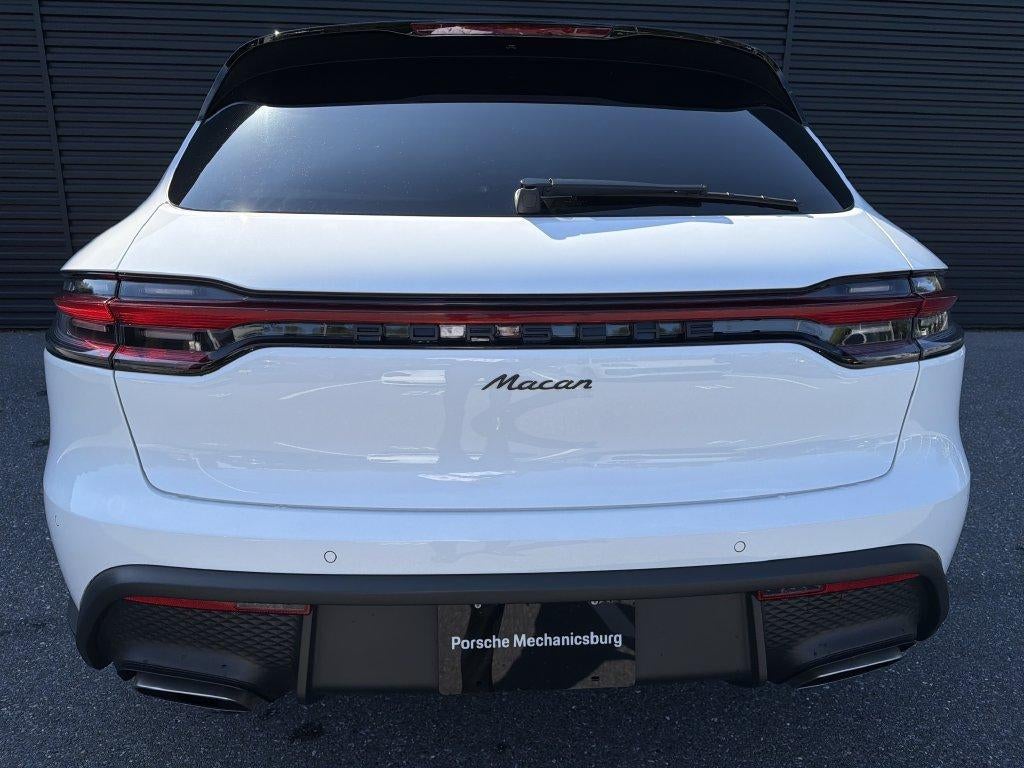 2026 Porsche Macan AWD