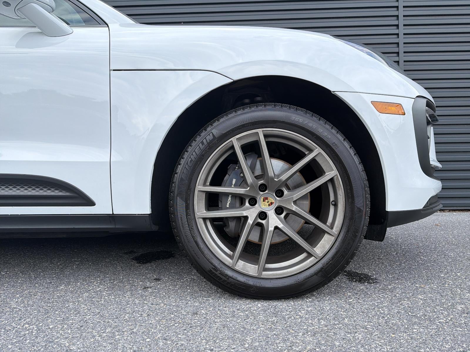 2026 Porsche Macan AWD