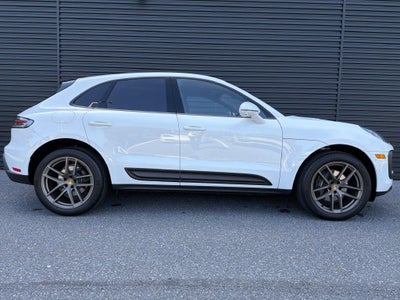 2026 Porsche Macan AWD