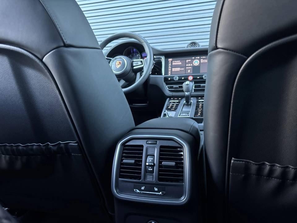 2026 Porsche Macan AWD