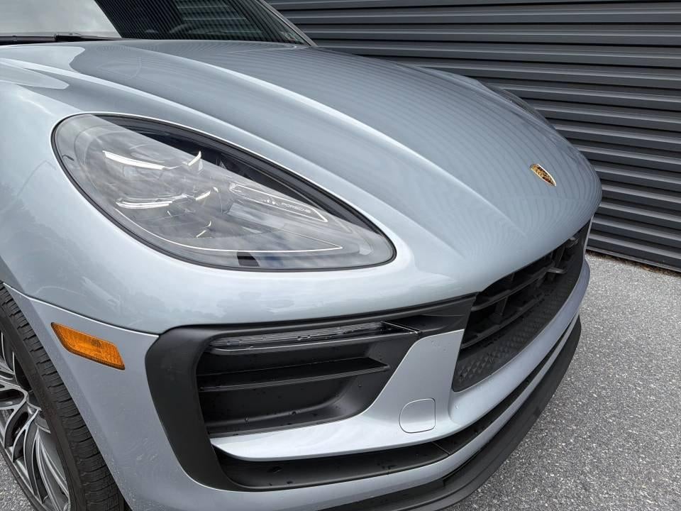2026 Porsche Macan AWD