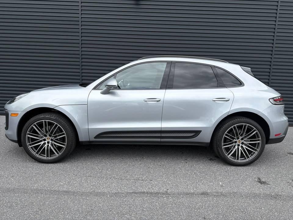 2026 Porsche Macan AWD