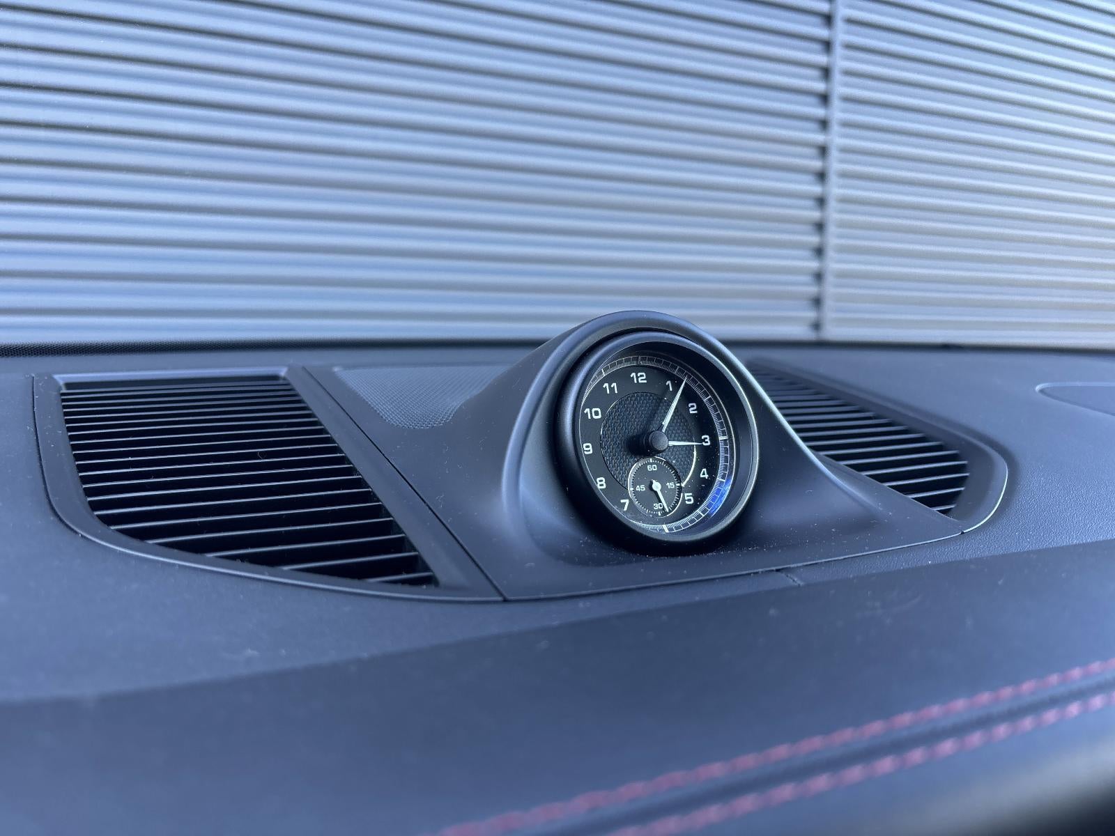 2022 Porsche Macan AWD