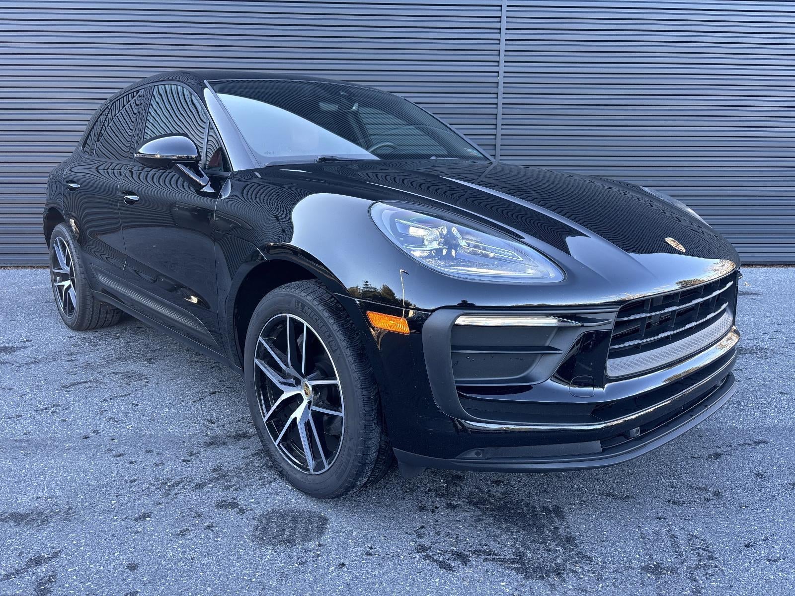 2022 Porsche Macan AWD