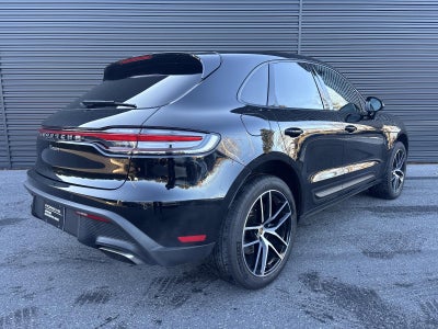 2022 Porsche Macan AWD